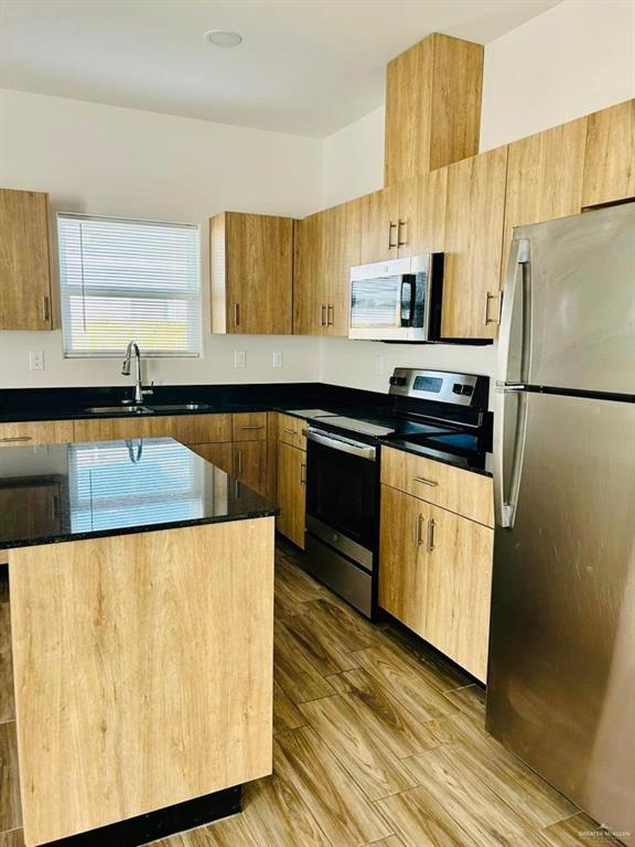 Building Photo - 22 N Crown Point