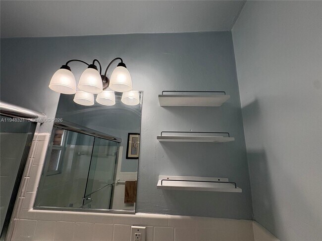 Building Photo - 370 NW 188th St