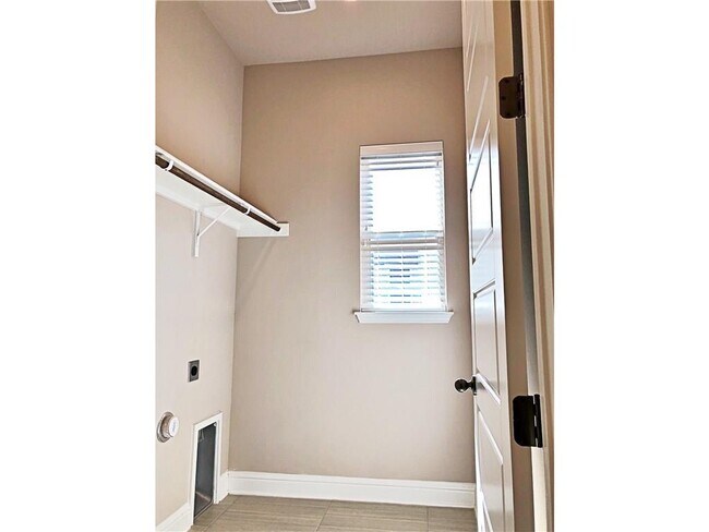 Building Photo - 10911 Hidden Caves Way