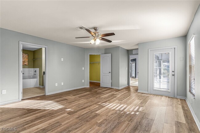 Building Photo - 4212 NW 37th Ave