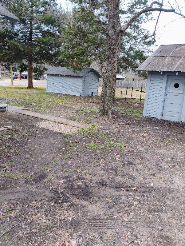 Building Photo - 524 S Kenwood Rd