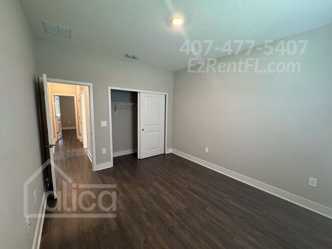 Building Photo - 4336 Las Almanos Ave