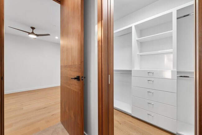 Building Photo - 3415 Rosefinch Trail