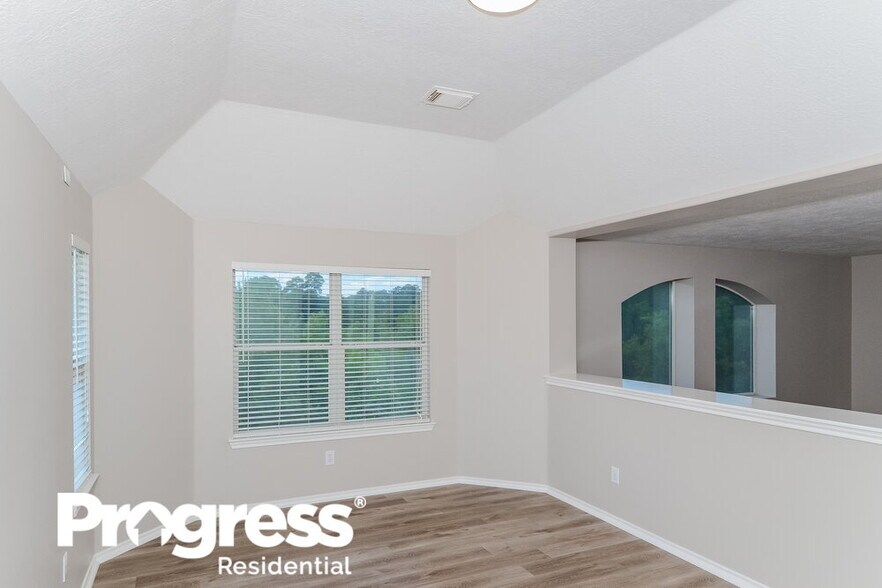 Building Photo - 17811 Memorial Trail Dr
