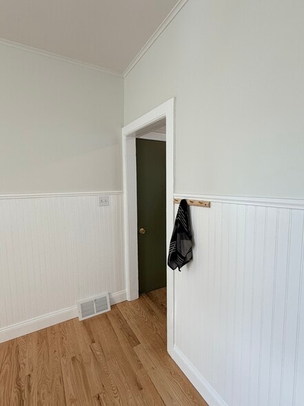 Building Photo - 11 Spring St