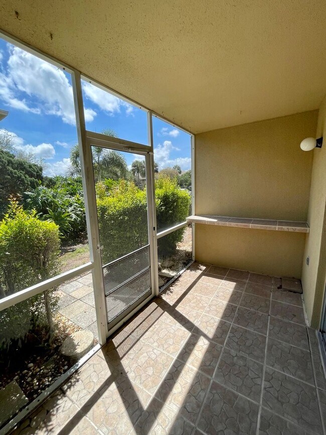 Building Photo - First Floor 3 bedroom Condo in Palm Bay Florida!