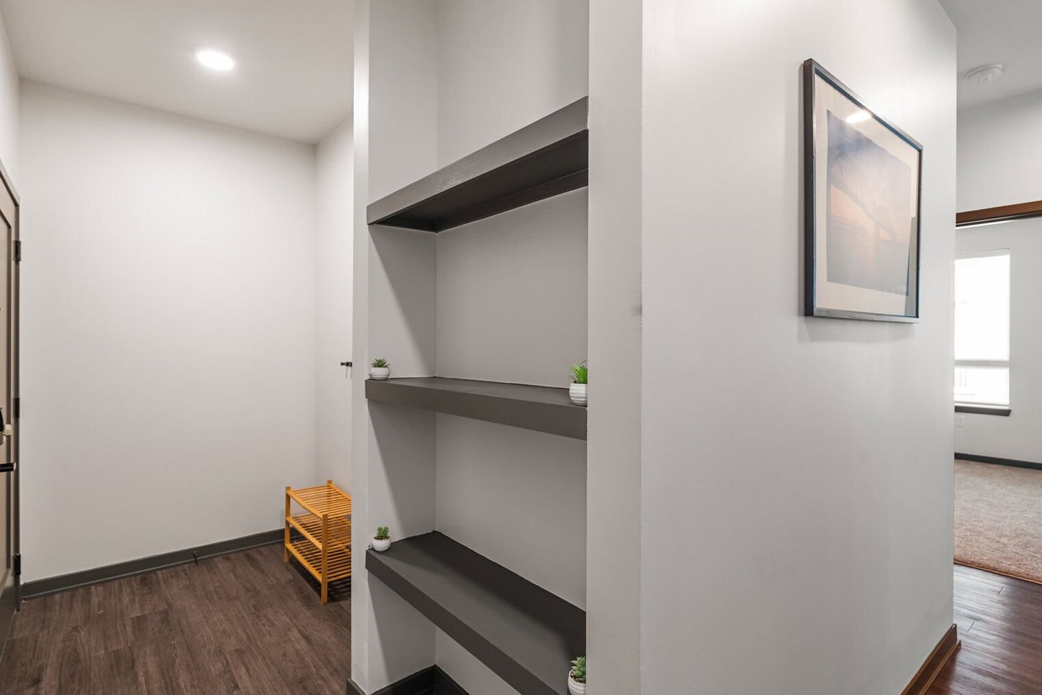 Building Photo - 6160 N Rural St