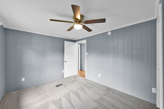 Building Photo - 11636 Old Oaks Ln