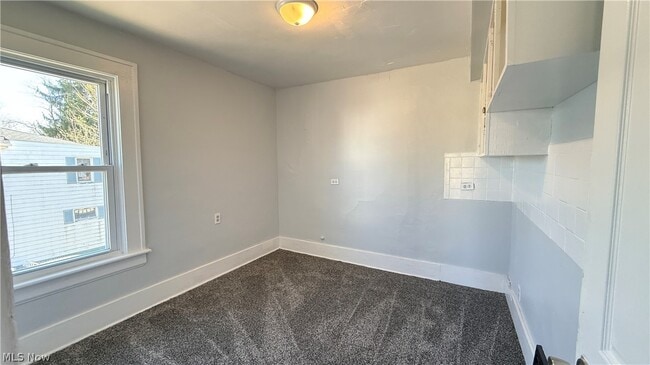 Building Photo - 1432 League St