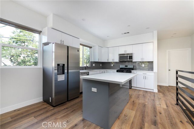 Building Photo - 11308 Miranda St