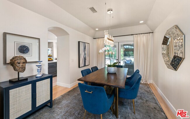 Building Photo - 4513 Tobias Ave