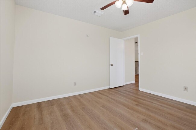 Building Photo - 1211 Berrystone Trail