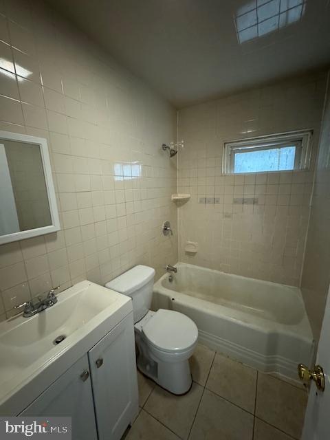 Building Photo - 411 S Jackson St