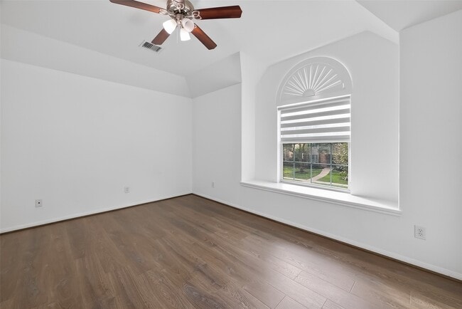 Building Photo - 3839 Lakeridge Canyon Dr