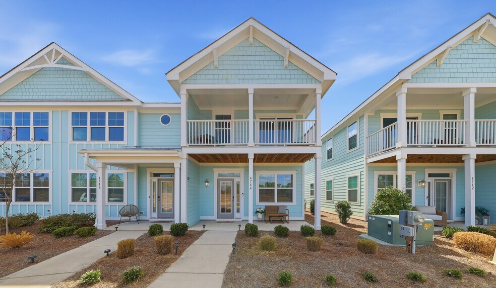Building Photo - 4744 Siddons Dr