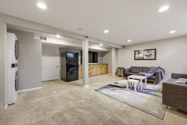 Building Photo - South Boulder Stunner | Fully Remodeled 4BD Retreat with Incredible Backyard - Available August 1!