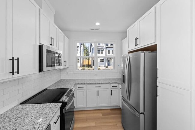 Building Photo - 4820 Gossamer Ln