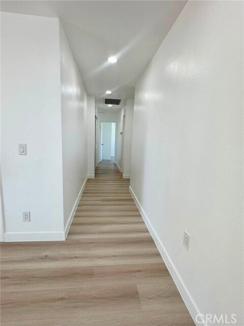 Building Photo - 1065 S Prospero Dr