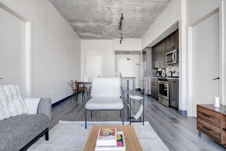 Building Photo - 222 N Ada St