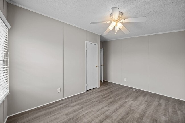 Building Photo - Charming 4-Bedroom Home on Spacious 2.64-Acre Lot in Graham, NC