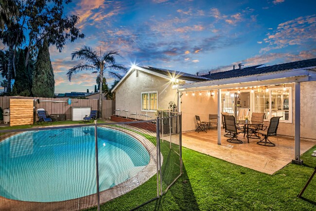 Primary Photo - 8666 Capricorn Way