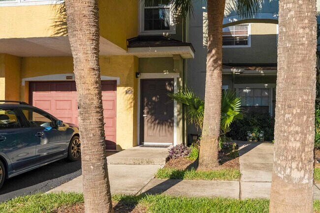 Building Photo - 4020 Grande Vista Blvd