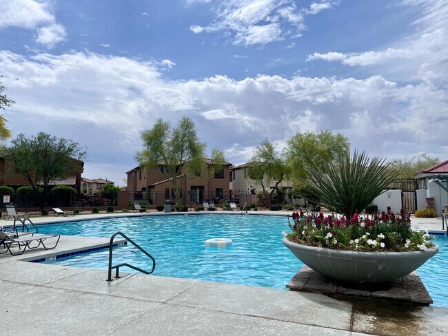 Building Photo - 2367 W Jake Haven