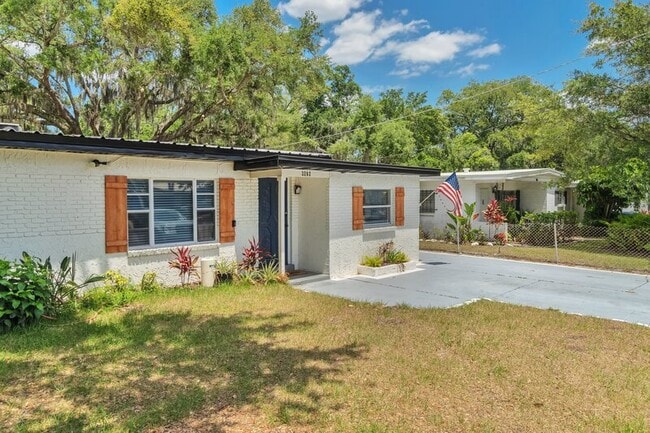 Building Photo - 3202 E Jean St