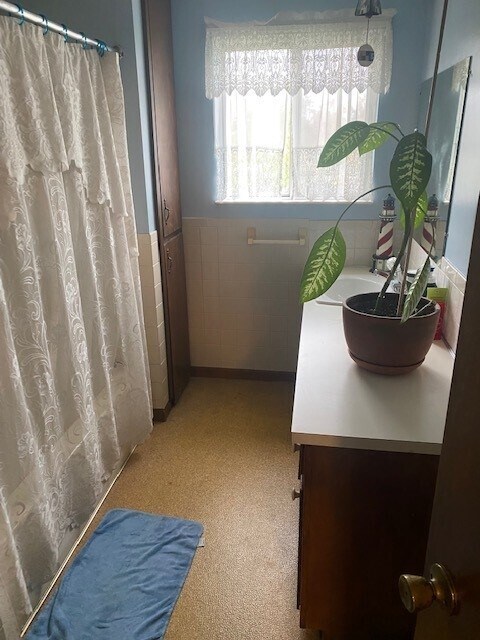 Building Photo - 2667 Wehrle Dr