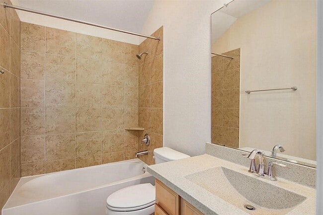 Building Photo - 8703 Seguin Cove Ln