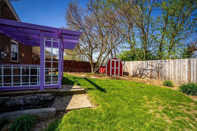 Building Photo - 1128 Exter Dr