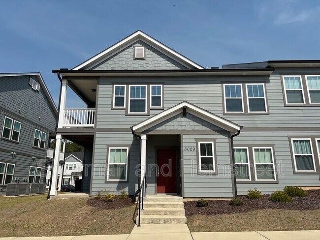 Primary Photo - 2034 Lotus Dr