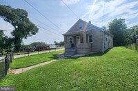 Building Photo - 397 Oriole Ave