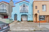 Building Photo - Unit B