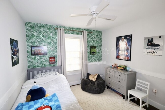 Building Photo - 10502 Crowncrest Ct