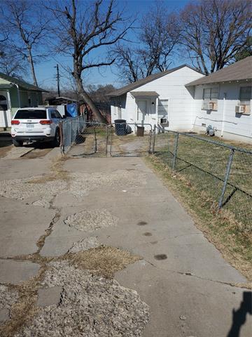 Building Photo - 2205 Wagner Ave