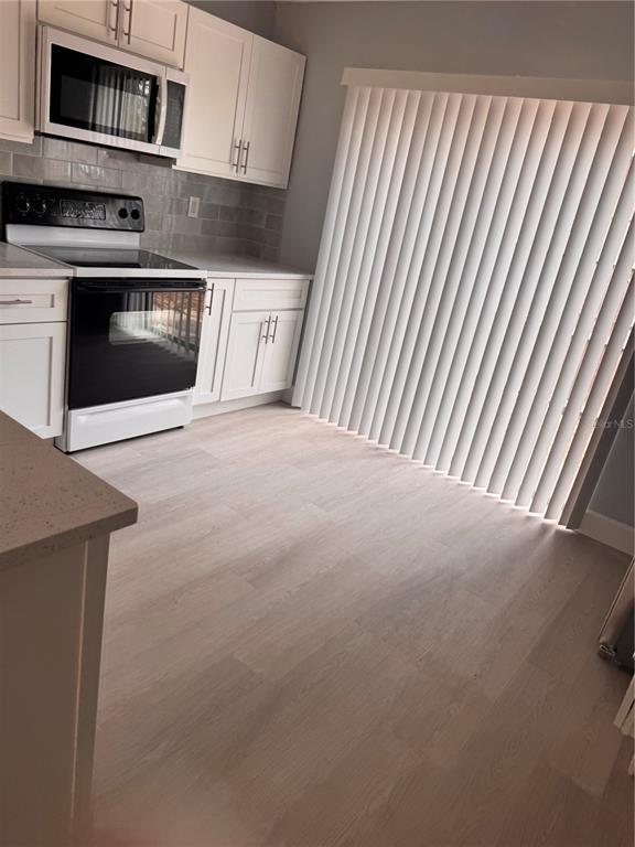 Building Photo - 1125 E Rohe St