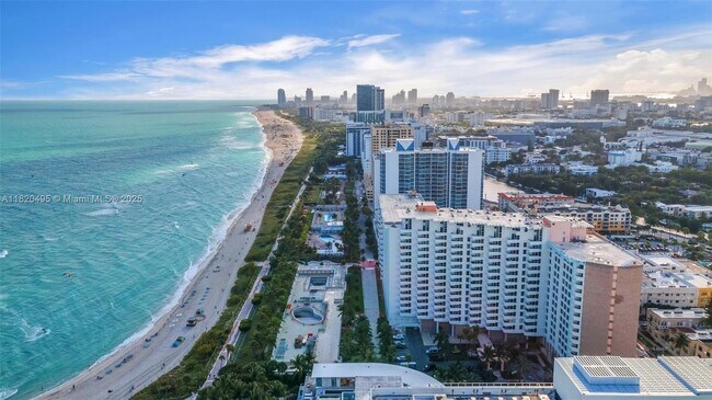 Primary Photo - 2899 Collins Ave