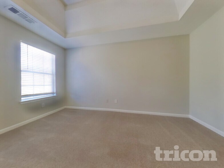 Building Photo - 5873 Cobalt Dr SW