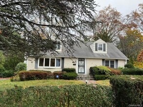 Building Photo - 291 Boulevard