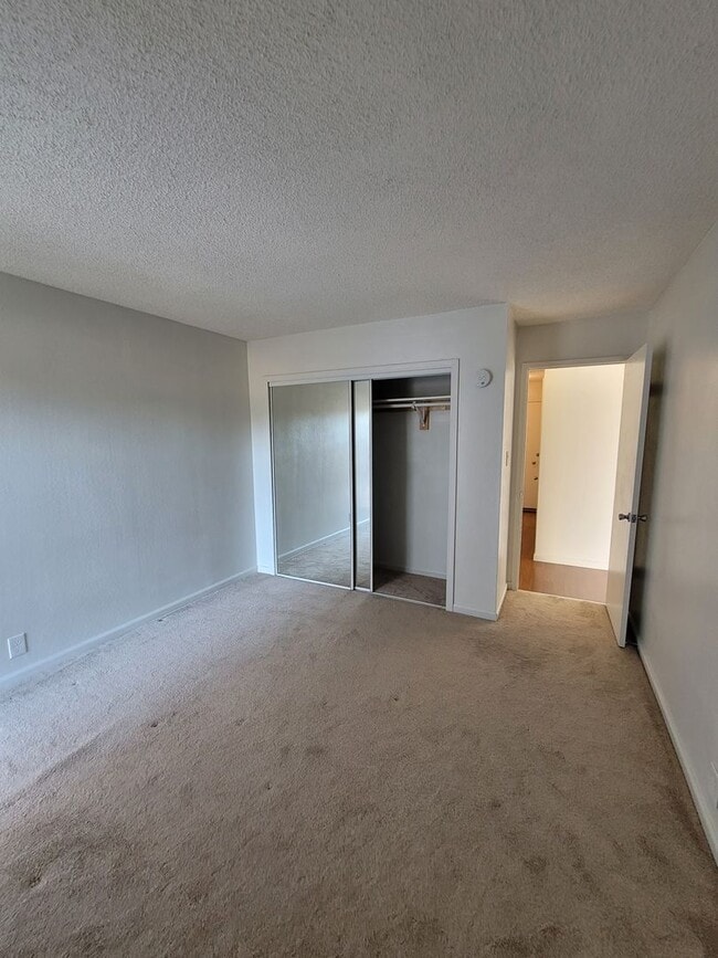 Building Photo - 1591 Ellis St