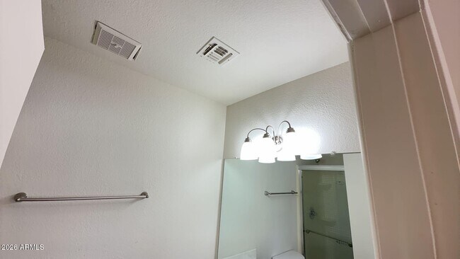 Building Photo - 4418 N 53rd Ln
