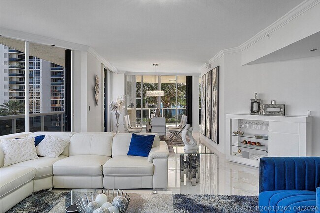 Building Photo - 3100 N Ocean Blvd