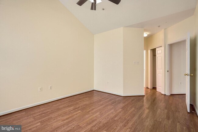 Building Photo - 4139 Fountainside Ln