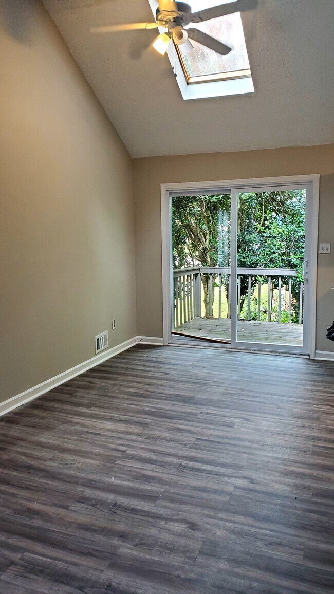 Dining Room - 2931 Lakemont Dr SW