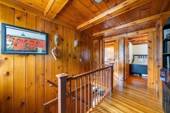 Building Photo - 31 Braeburn Rd