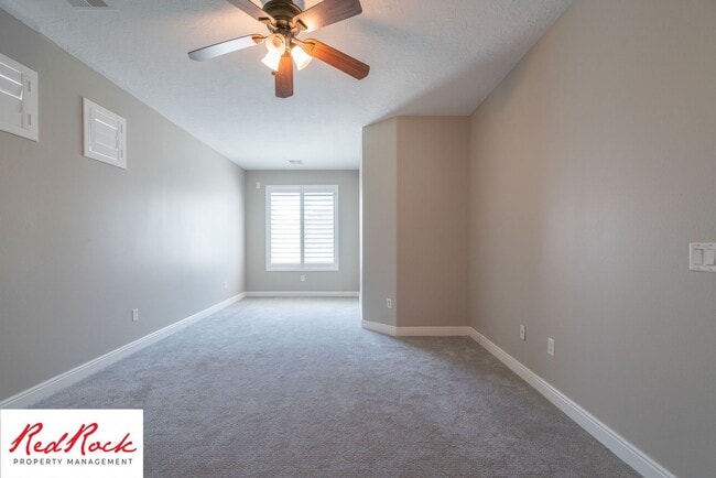 Building Photo - 3 Bedroom Coral Canyon Home on Corner Lot