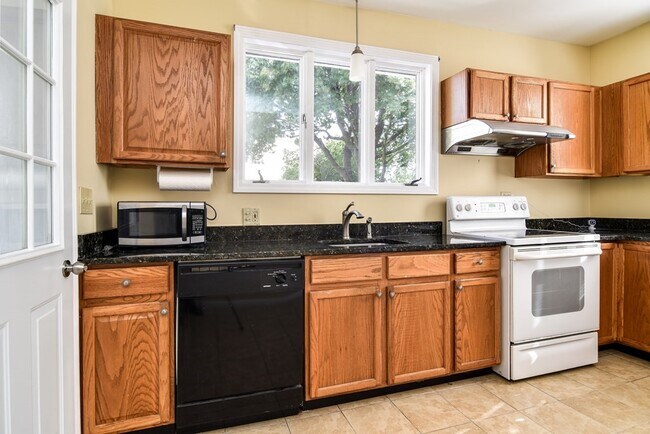 Building Photo - 57 Coburn Ave