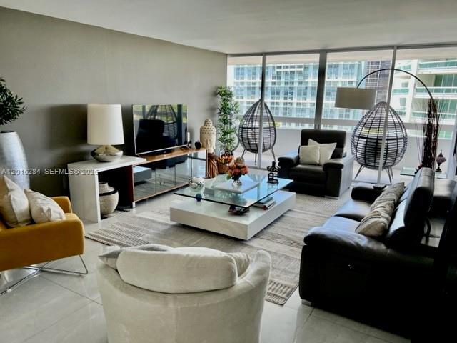 Building Photo - 1627 Brickell Ave