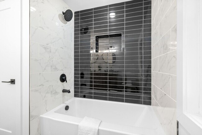 Building Photo - Fantastic Fully-Renovated Home in Kingston...
